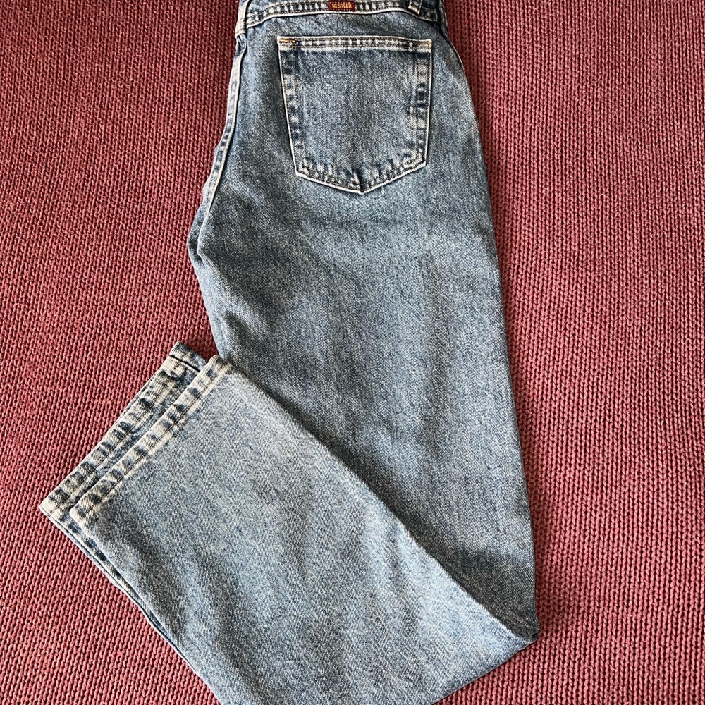 Rustler Straight Medium Wash Blue Denim Jeans